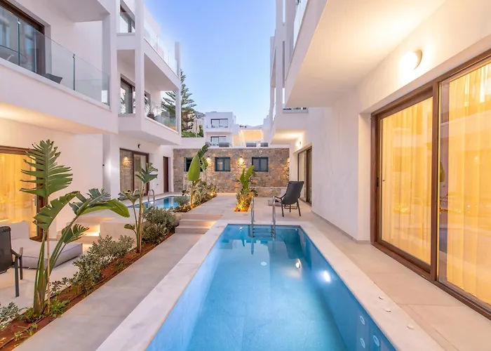 Ξενοδοχείο με διαμερίσματα Mika & 4*