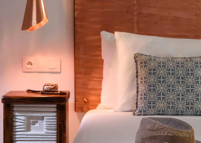 Ξενοδοχείο με διαμερίσματα Mika & 4*