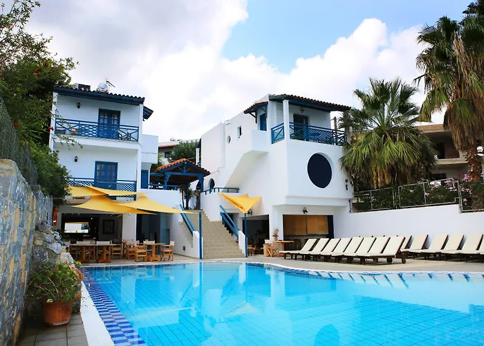 Ξενοδοχείο με διαμερίσματα Mika &