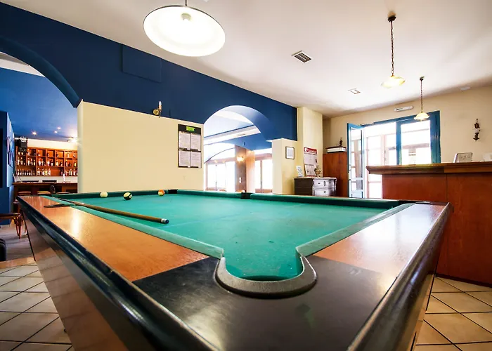 Mika & Ξενοδοχείο με διαμερίσματα