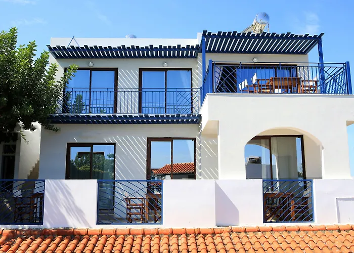 Ξενοδοχείο με διαμερίσματα Mika &