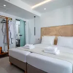 Mika & Aparthotel 4*